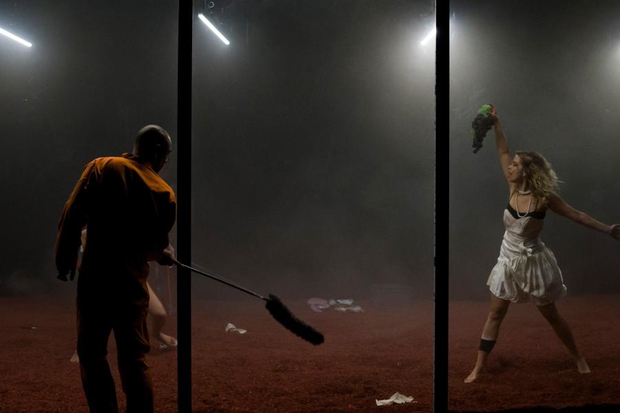 Gaze © Johan Pijpops - Laura Neyskens Action Zoo Humain