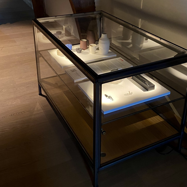 Vitrine in Het Steen