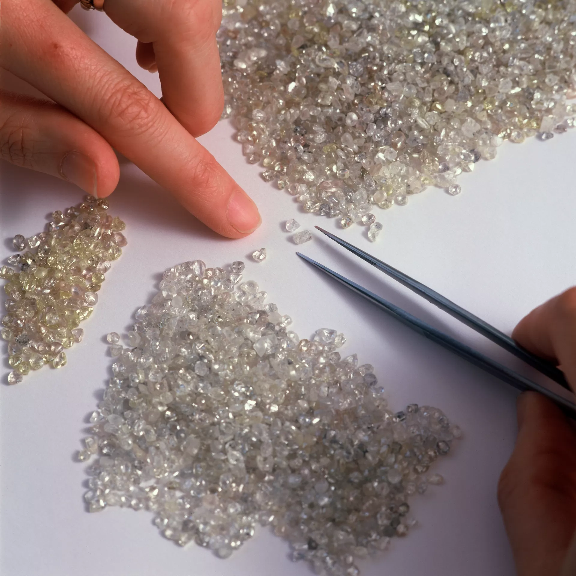 Sorting diamonds