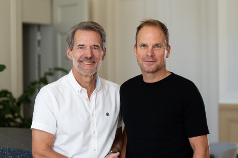 Marc Kegelaers and Kristof Van Hoecke 