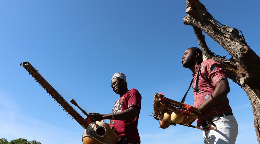 Duo Seco - Messages from Africa © Leen Devyver