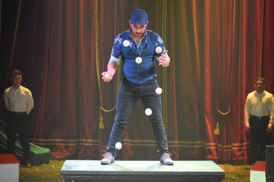jongleur circus barones