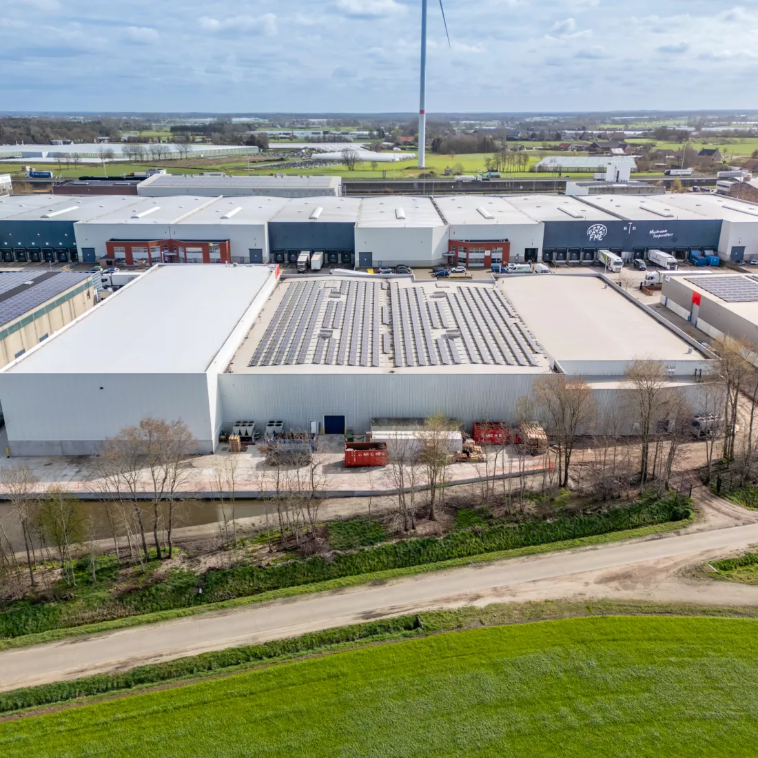 dronebeeld koelmagazijn