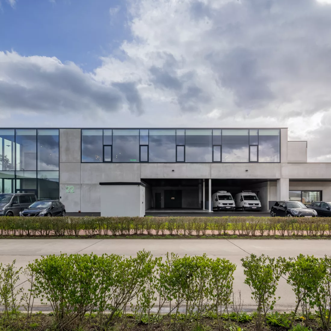 vooraanzicht kantoorgebouw