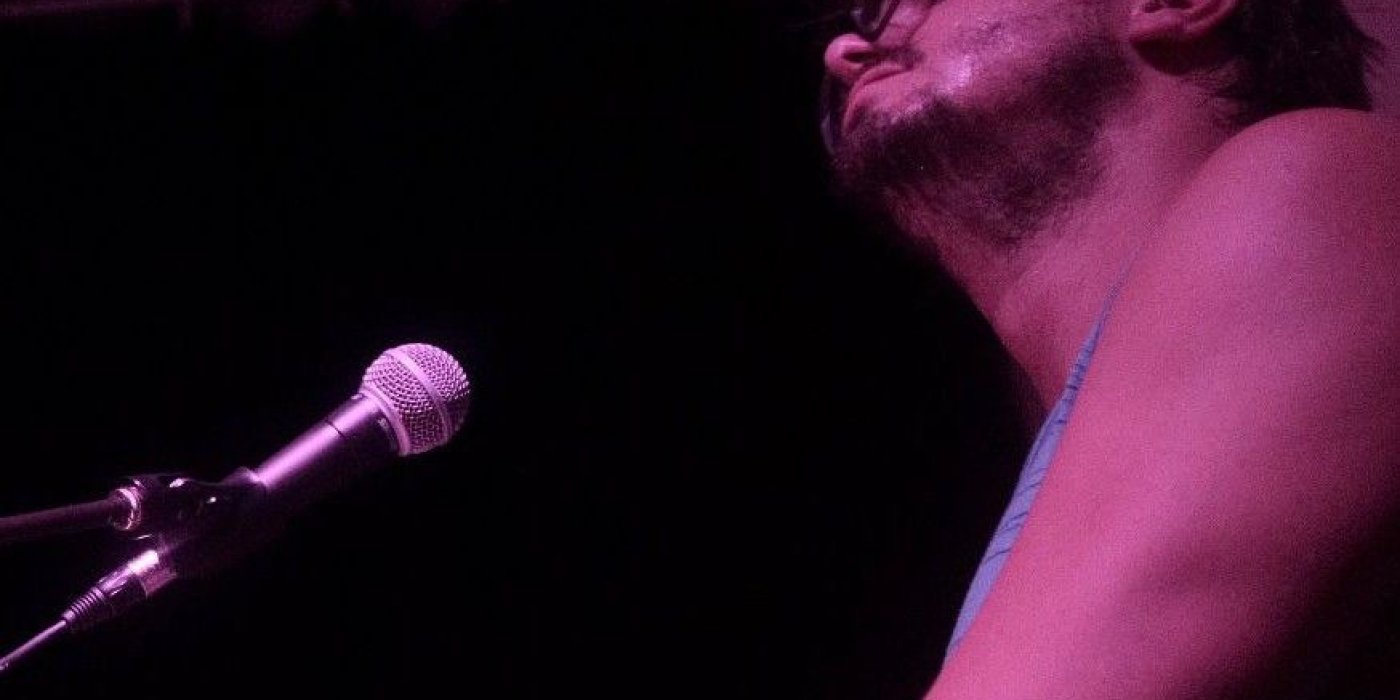 Lone Vouching Poet ©Lennart Van Praet