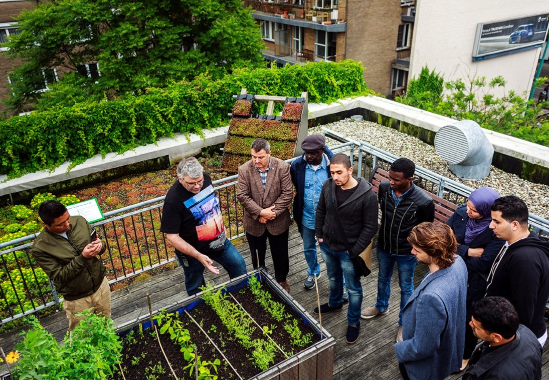 Dakbezoek, foto: Victoriano Moreno