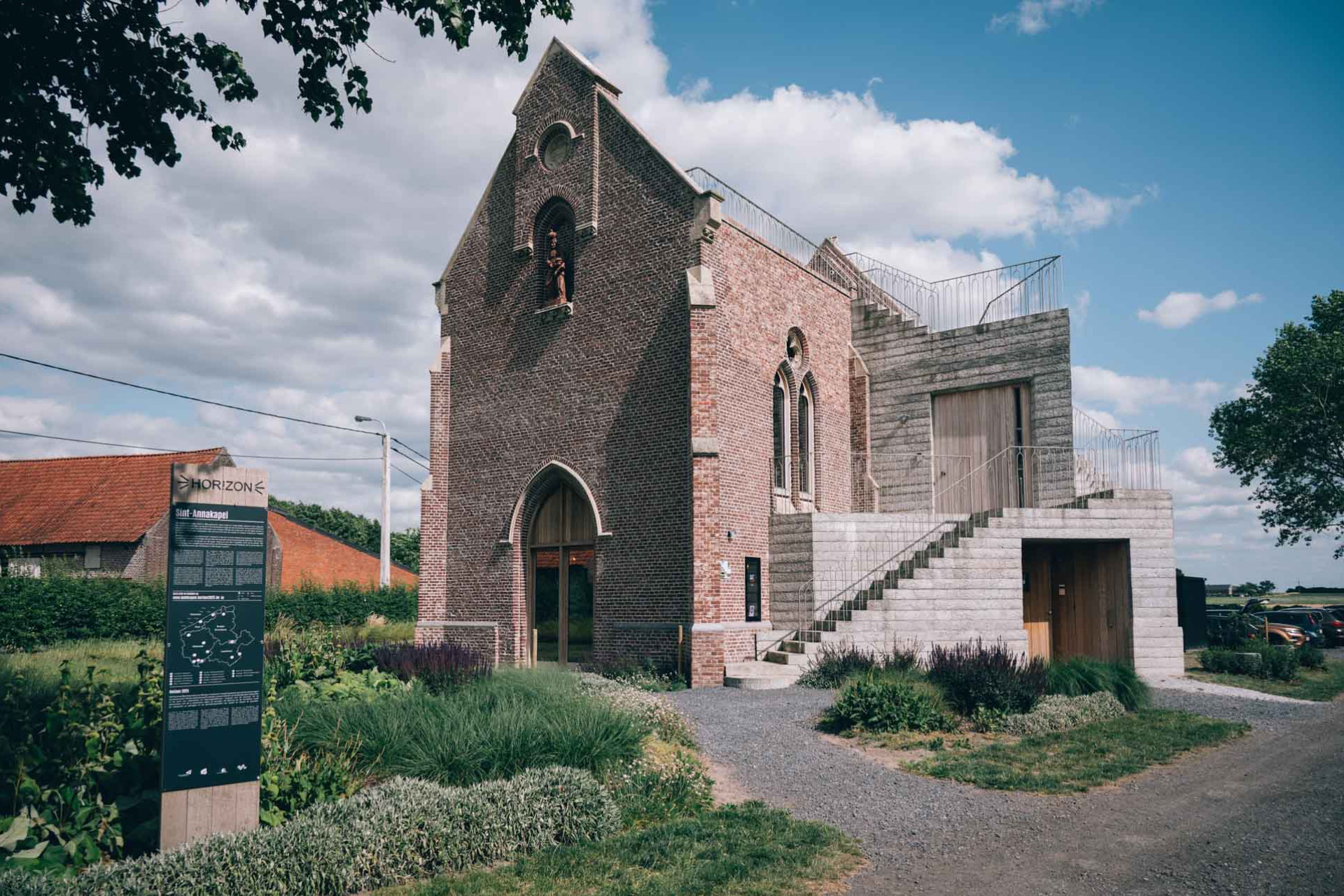 Bijeenkomst in een historische kapel - St-Anna Kapel