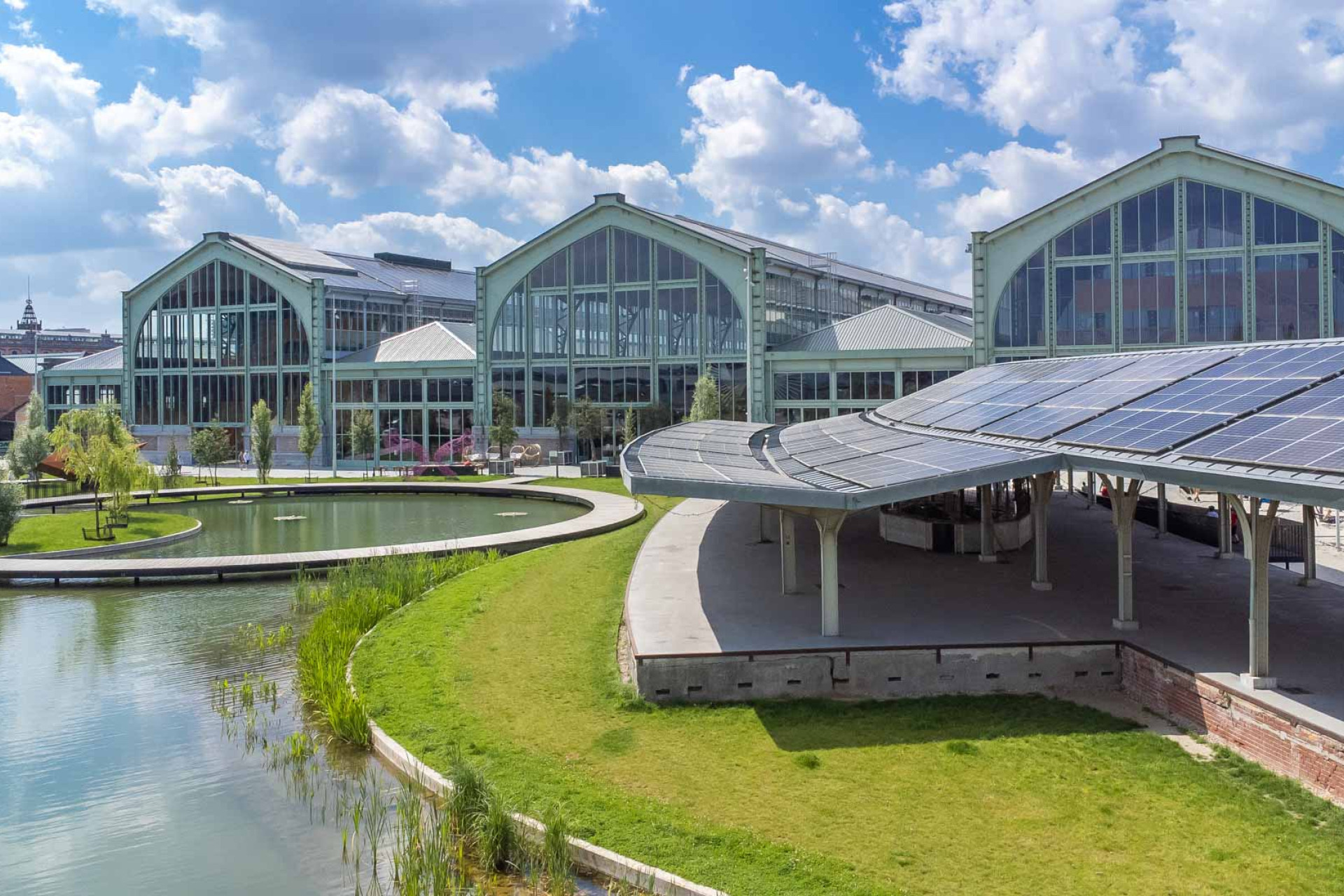 Duurzame eventlocatie op een industriële erfgoedsite in Brussel - Tour & Taxis