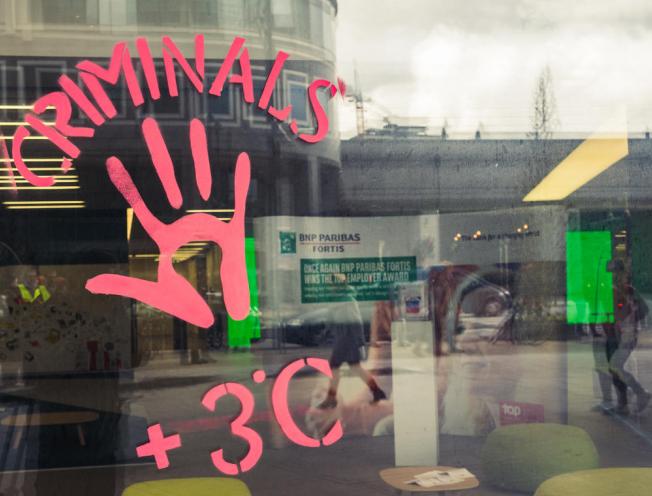 Act 4 Climate justice blokkeerde een gebouw van BNP Paribas Fortis