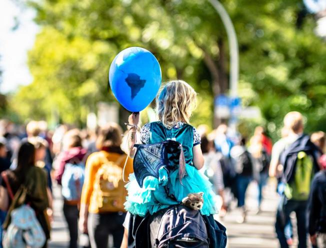 Er is genoeg geld om een sociaal rechtvaardige transitie door te voeren