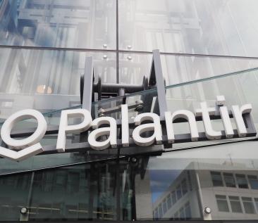 Palantir logo 