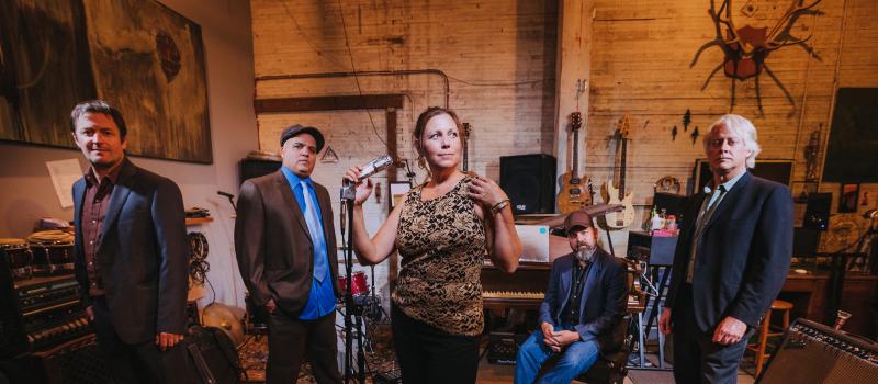 The Delines