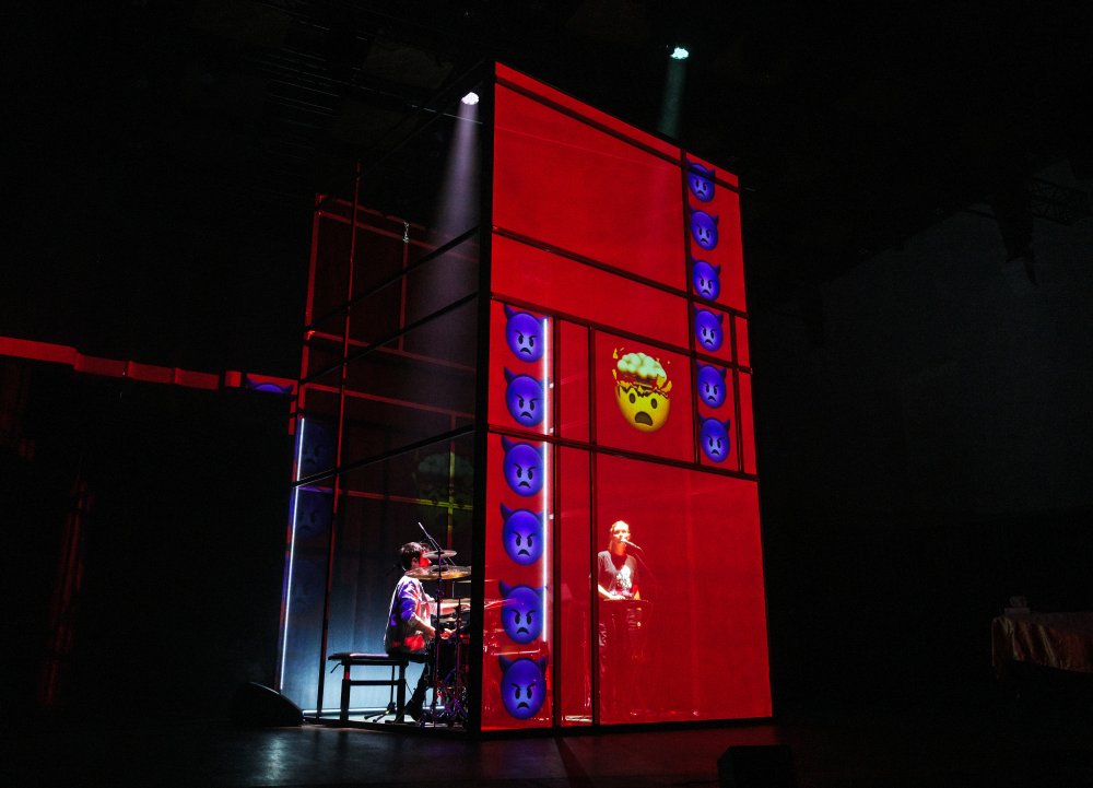 letsbereal @cchetbolwerk