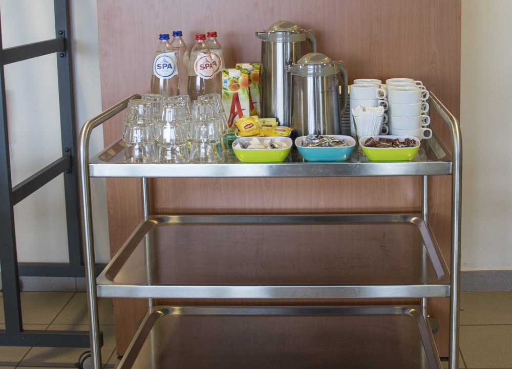 vergaderlokaal 2 zicht op dranken