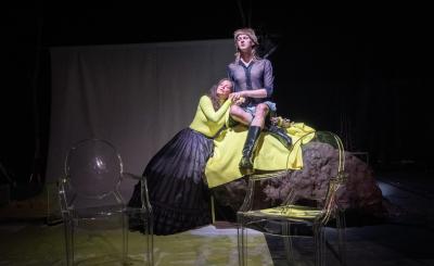 © Kurt Van der Elst Foe