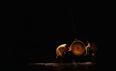 Lingering Bare Feet Dance Theatre