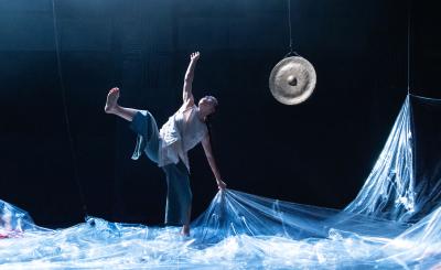 Lingering Bare Feet Dance Theatre