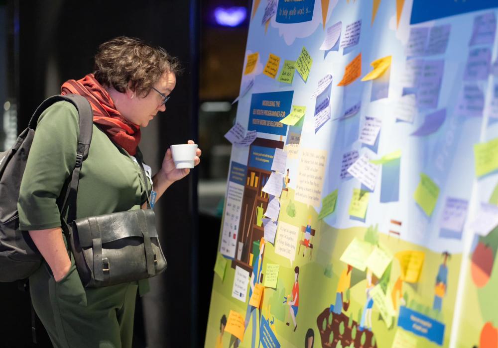 Collega Rilke op de conferentie rond erkenning en waardering van jeugdwerk