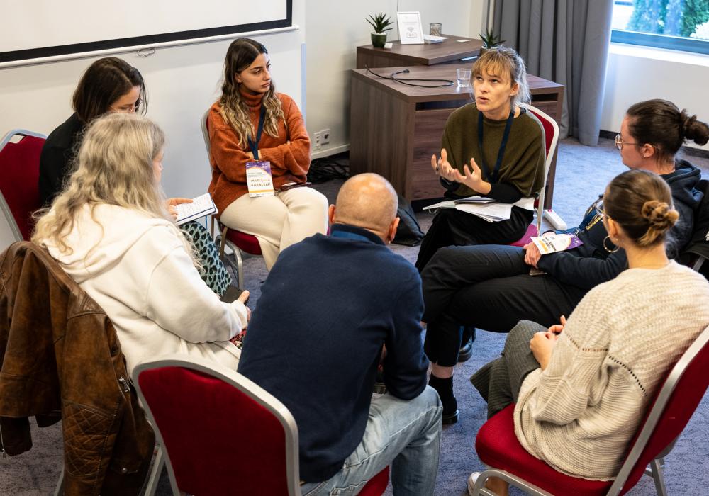 Jeugdwerkers in gesprek