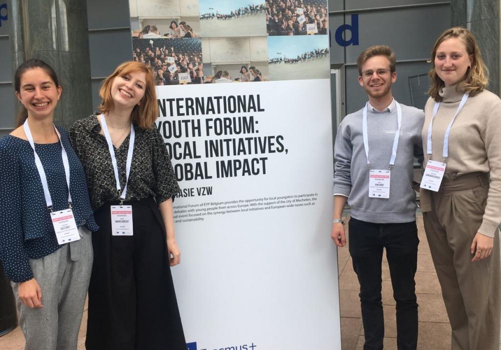 Europees Jeugdparlement op European Youth Week.
