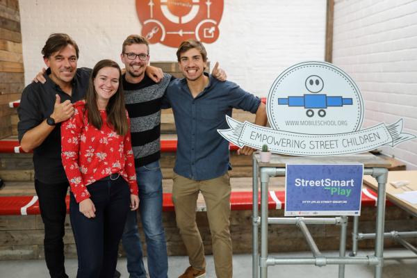 Groepsfoto StreetWize. Fotograaf Umit