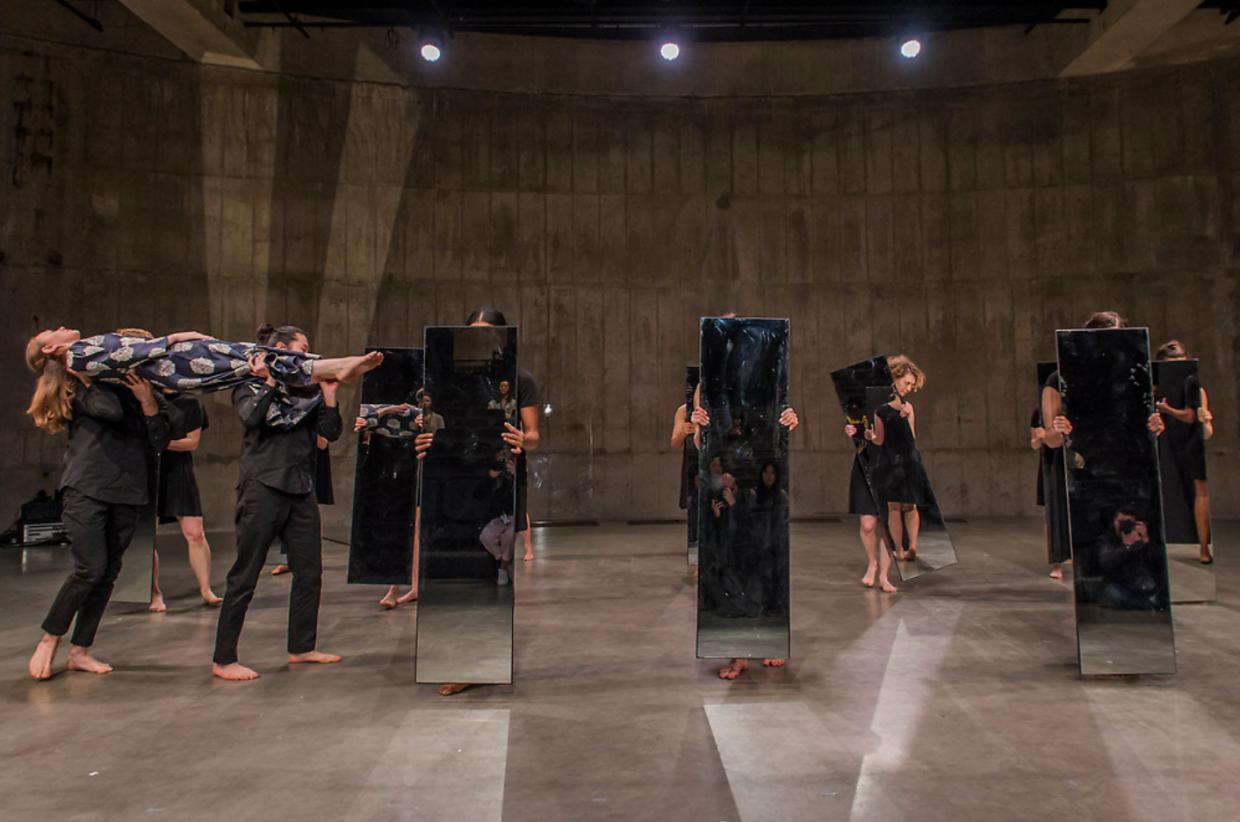 Joan Jonas, Mirror Piece (2018), Tate Modern - foto © Guy Bell