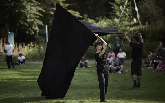 Ula Sickle, Relay (Extended) — Photo: © Studio Pramudiya
