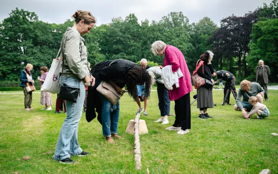 Temitayo Ogunbiyi, You will make wishes for your neighbor (54 Days), 2024 © The Artist - Photo: Tom Cornille