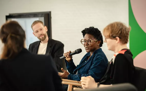 Artist Talk - Photo © Tom Cornille