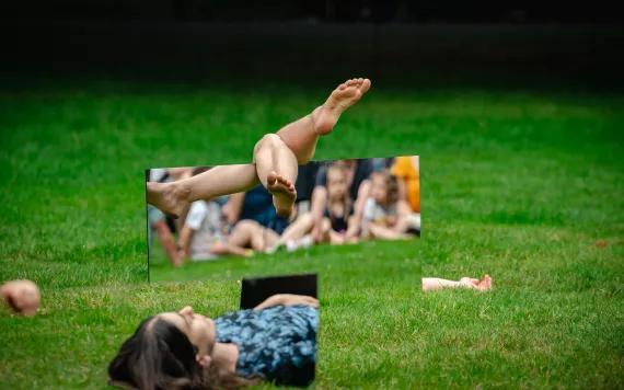 Joan Jonas, Mirror Piece I & II - Photo © Tom Cornille