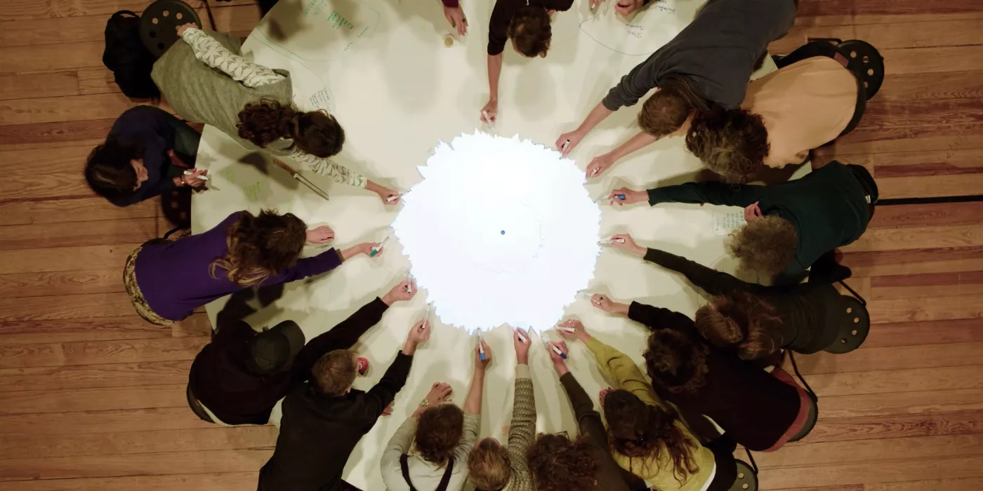 © Effi & Amir, ‘The 8th Letter’ (Participatory lecture-performance) (2022) © Effi & Amir, ‘The 8th Letter’ (Participatory lecture-performance) (2022)