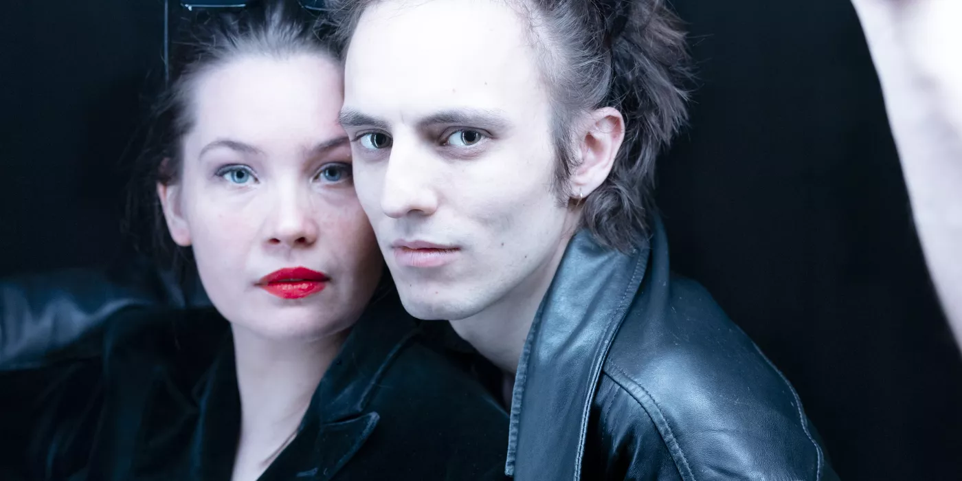 Laurie &amp; Lou - © Koen Broos