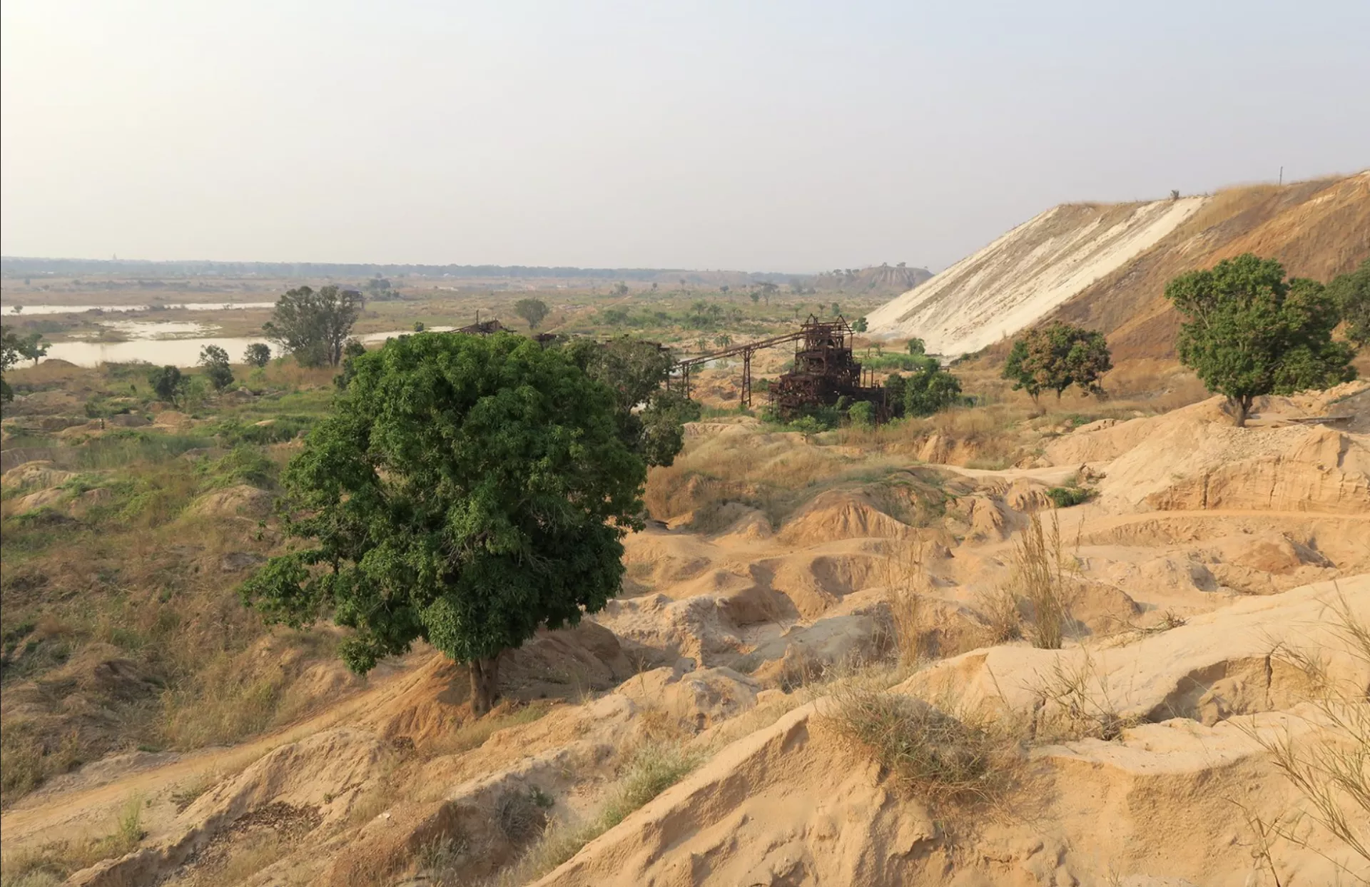 Manono, © D.R. Congo, 2019 (OTO Banque Collectif, / Vanden Eynde, 2019) Manono, © D.R. Congo, 2019 (OTO Banque Collectif, / Vanden Eynde, 2019)