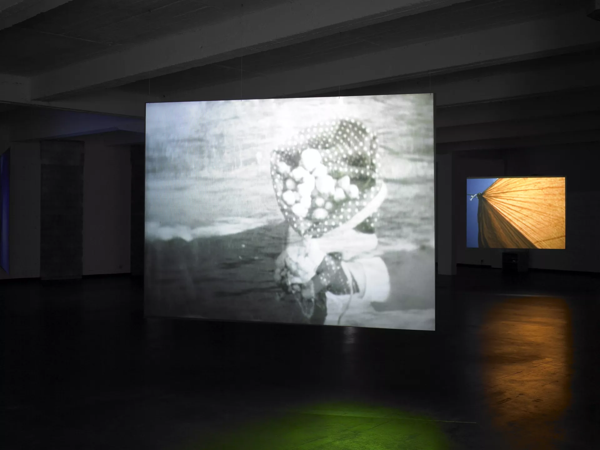 © Cao Guimarães - Sin Peso © Cao Guimarães - Sin Peso