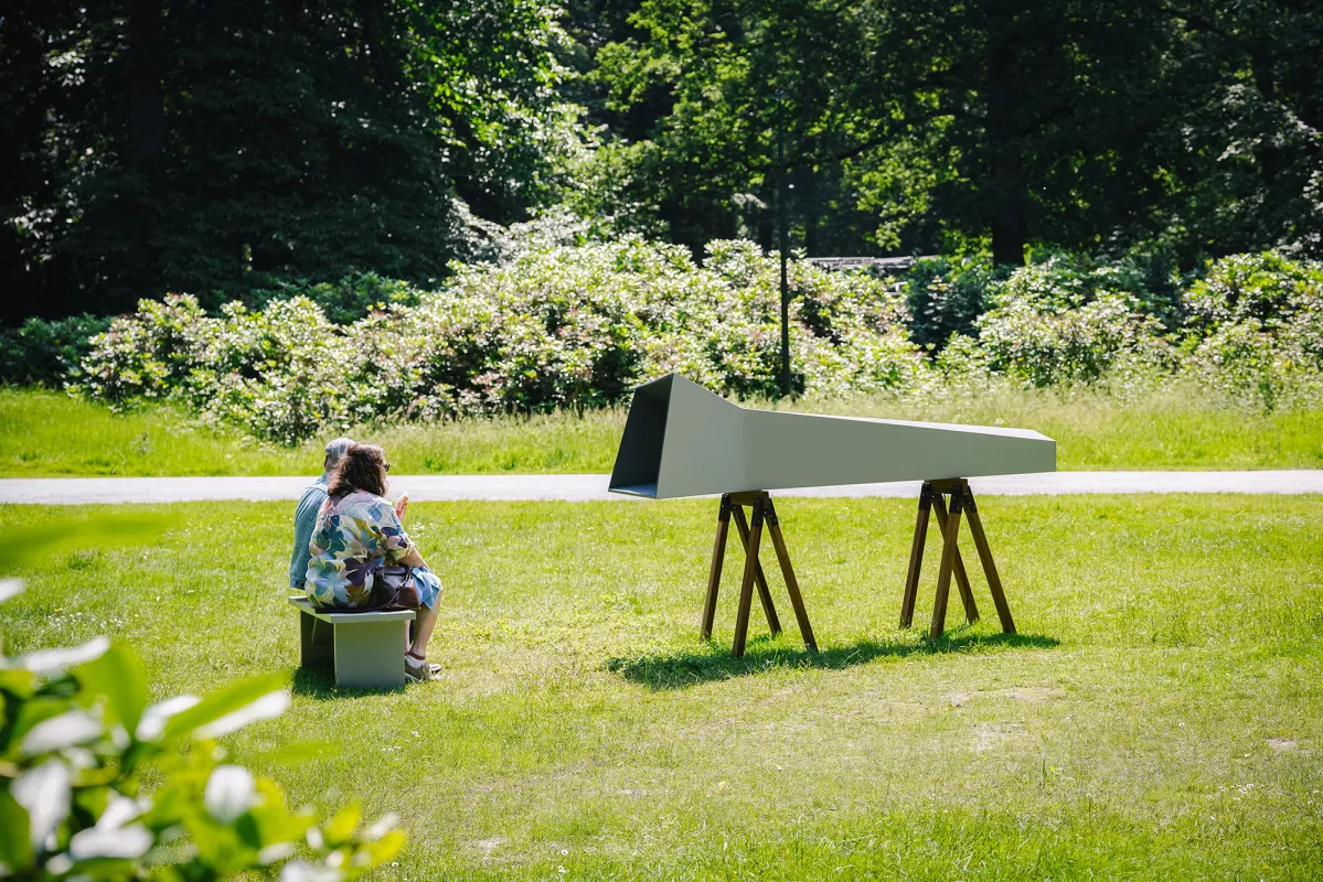 Joan Jonas, My New Theatre VI Outdoor, 2006-2024 © The Artist & Amanda Wilkinson Gallery - Photo: Tom Cornille