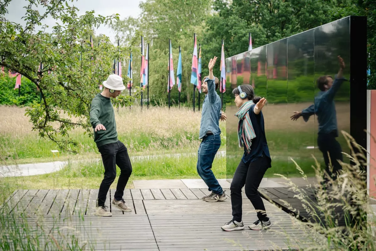 Tuur & Flup Marinus & Ariadna Estalella Alba, A Walk In The Sculpture Park — foto © Tom Cornille