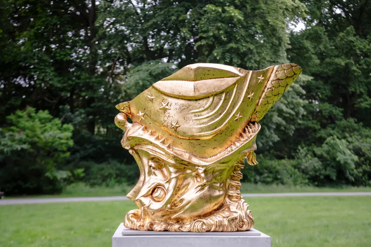 Hew Locke, Gilt, 2022 © The Artist & Almine Rech Gallery - Photo: Léonard Pongo