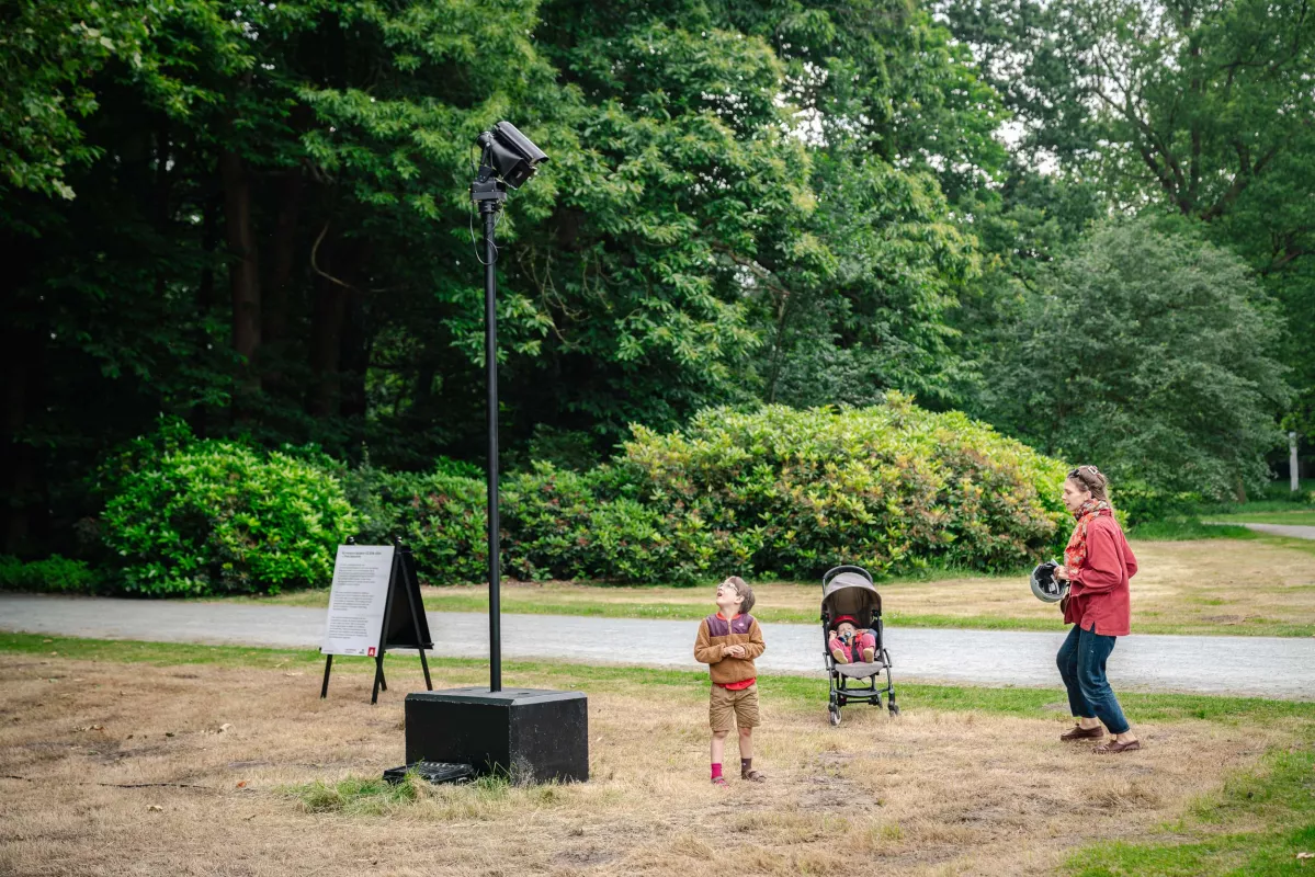 Dries Depoorter, Surveillance Speaker — foto © Tom Cornille