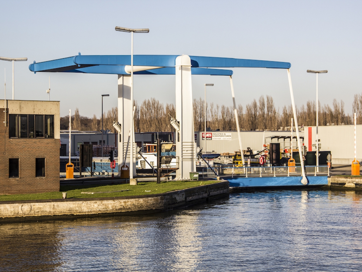 Boottocht onder Antwerpse bruggen