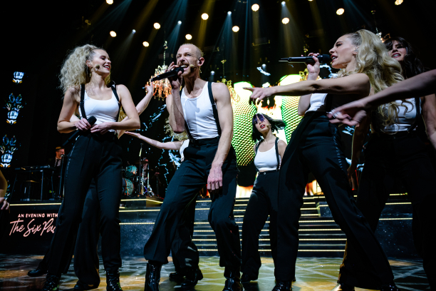 Winterrevue - An Evening With The Six Pack
