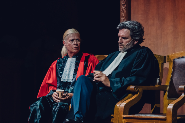 Assisen Live - De Priestermoord