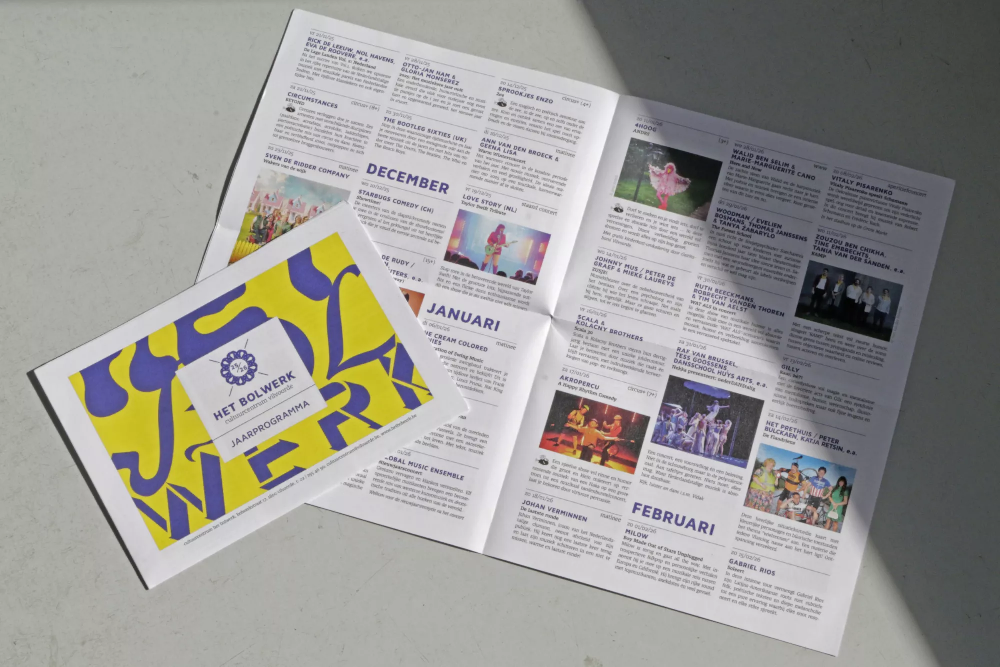 opengeslagen brochure in nieuwe stijl Bolwerk