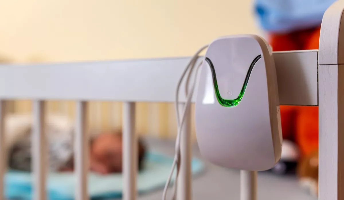 slaapmonitoring baby bed shutterstock