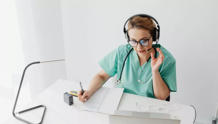 Pexels dokter videocall