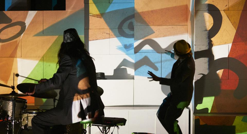 Beeld uit voorstelling THELONIOUS van Zonzo Compagnie met De Beren Gieren